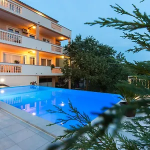 With Pool Ivana Krk Appartement